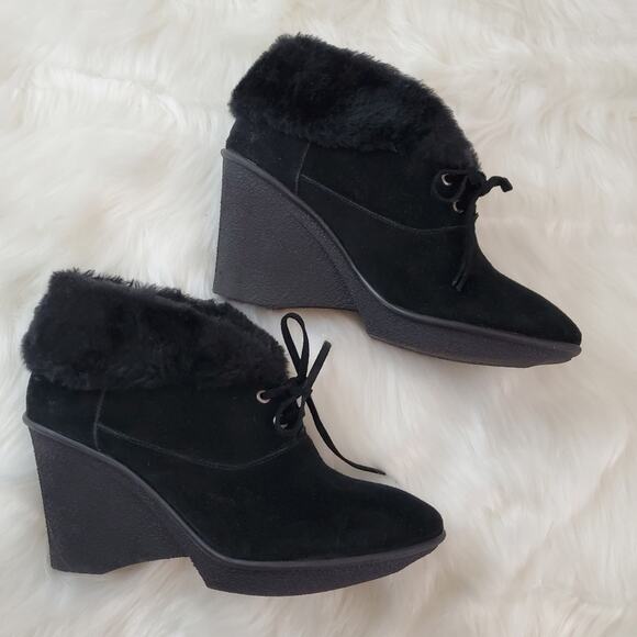 B. Makowsky  Wedge Booties Size 9 Nellie Black Suede Faux Fur Wedge Booties - Picture 2 of 11